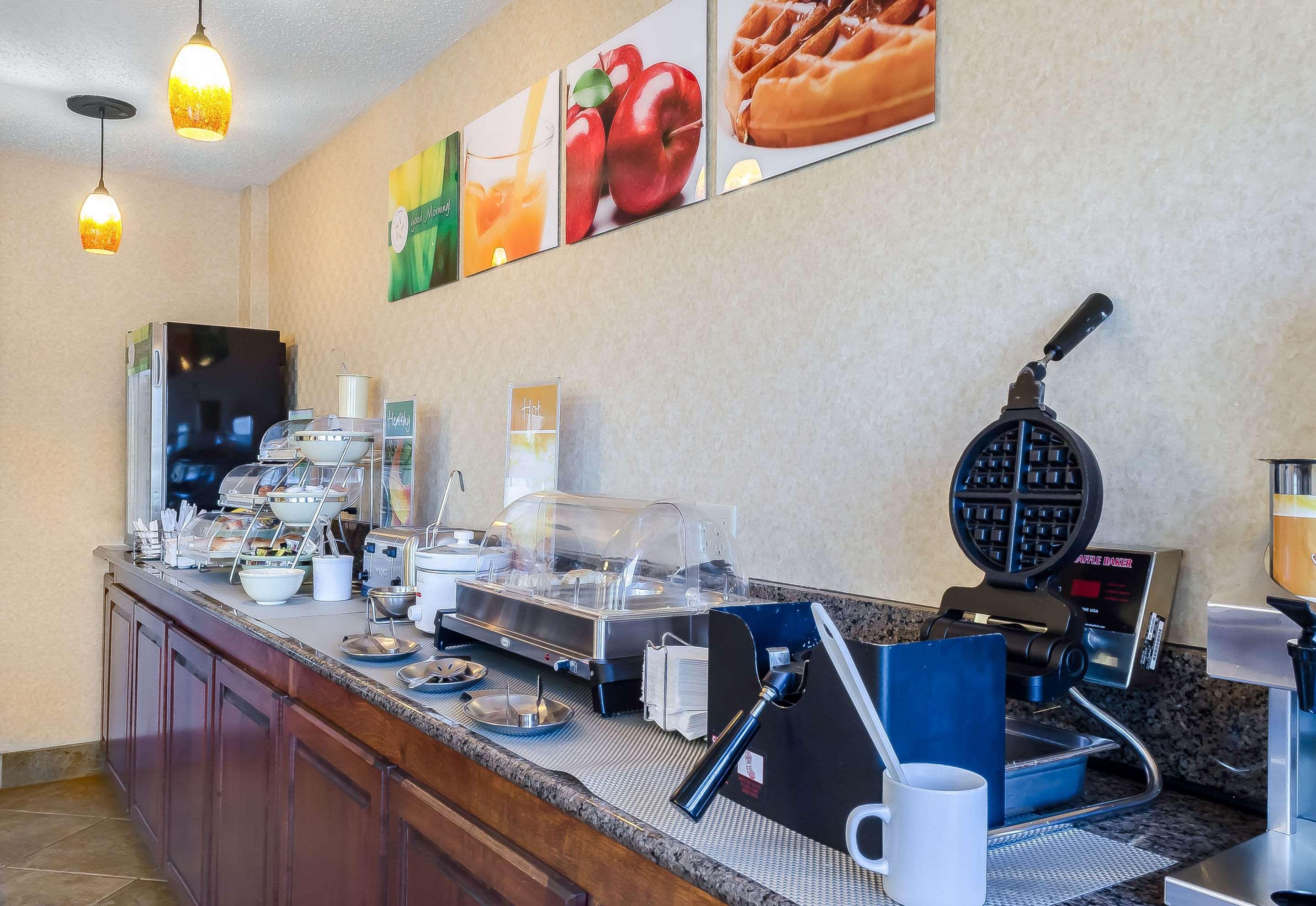 Quality Inn Ruston Bagian luar foto