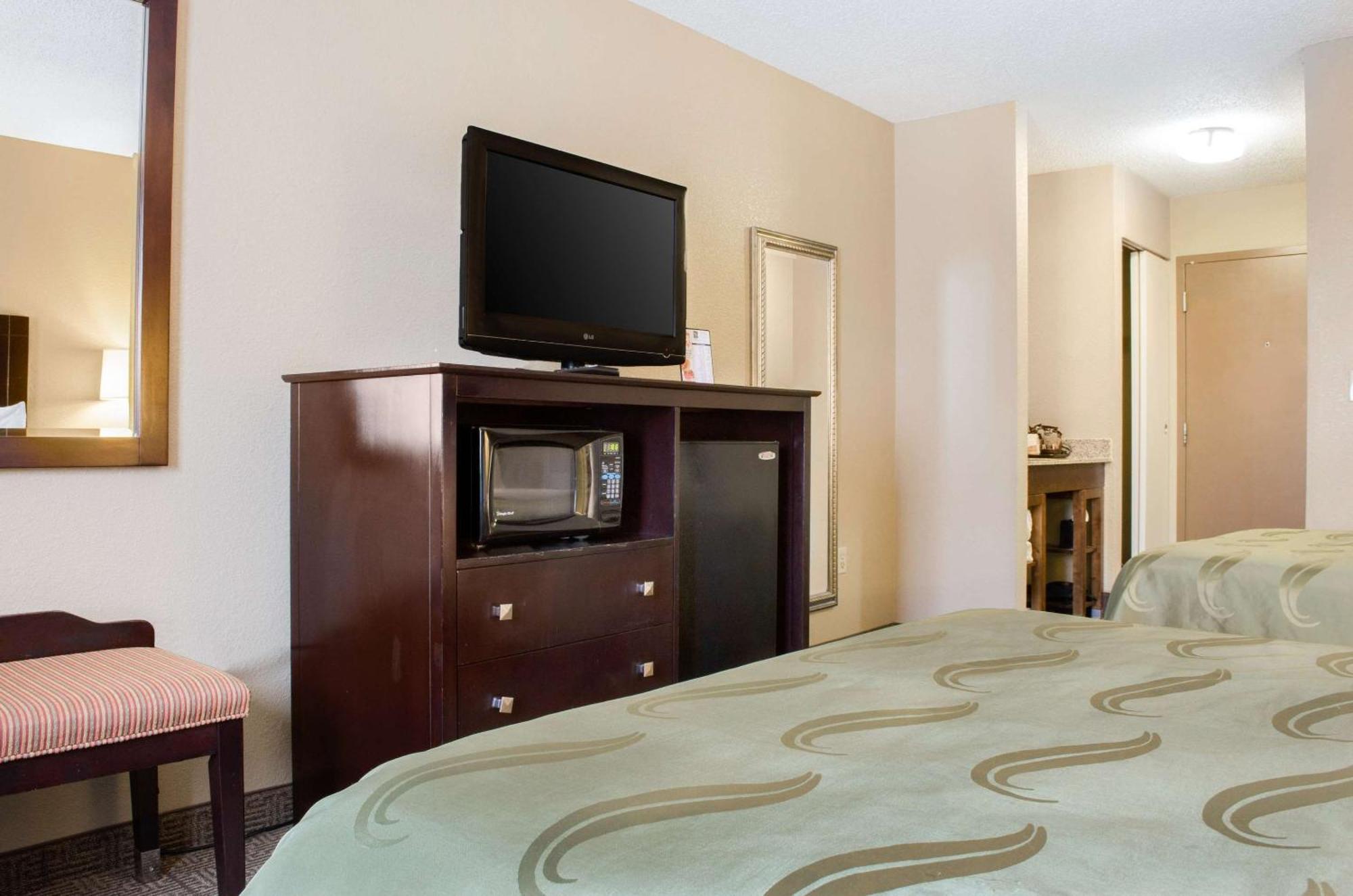 Quality Inn Ruston Bagian luar foto