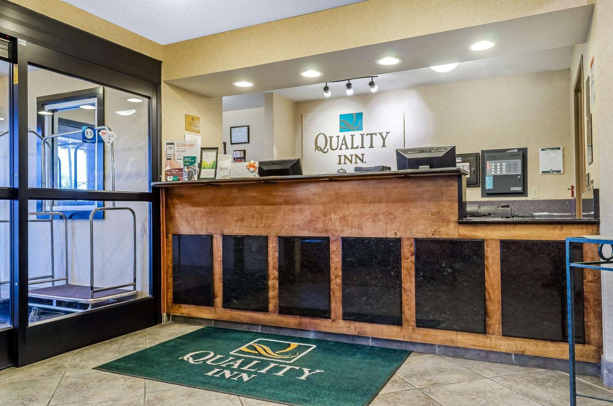 Quality Inn Ruston Bagian luar foto