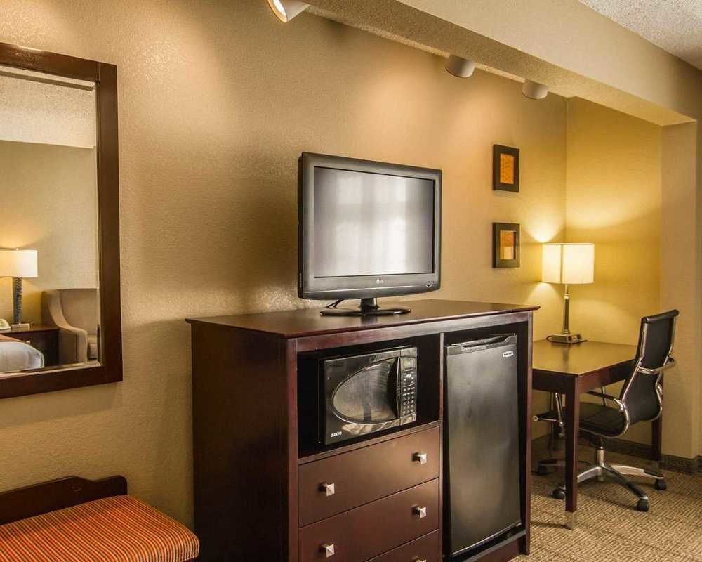 Quality Inn Ruston Bagian luar foto