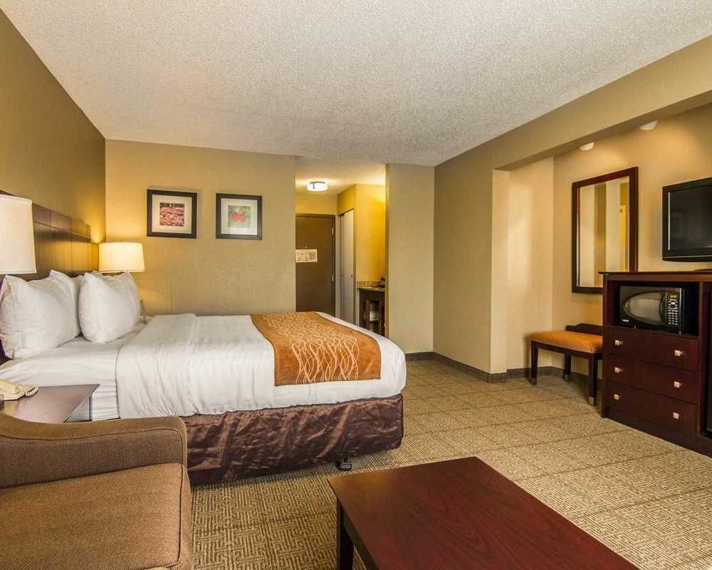 Quality Inn Ruston Bagian luar foto
