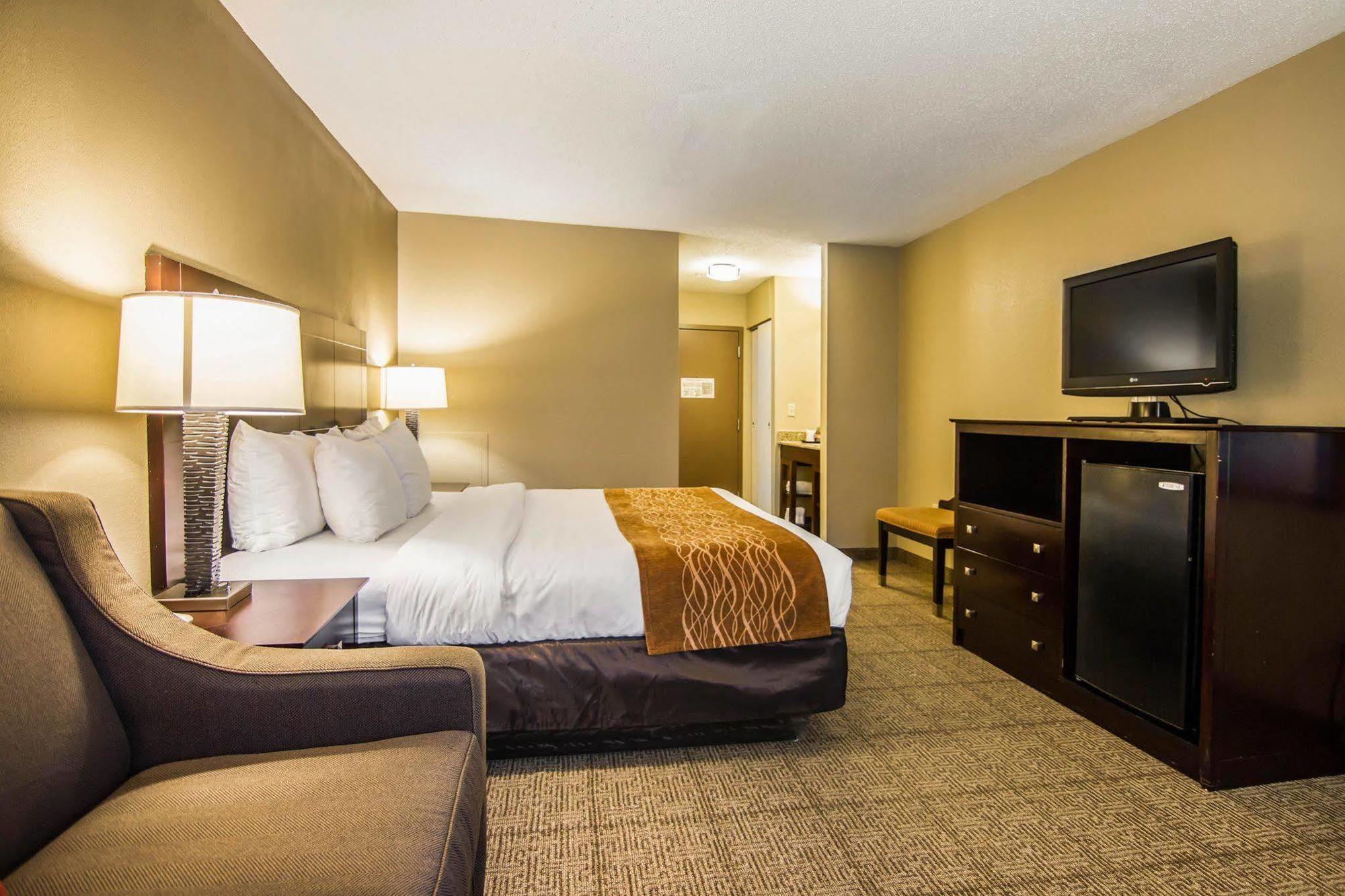 Quality Inn Ruston Bagian luar foto